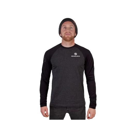 Endura One Clan Raglan Longsleeve Shirt - Grey 5 Endura One Clan Raglan Longsleeve Shirt - Grey - Image 3