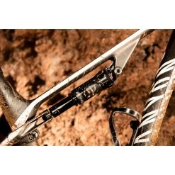 Dt-swiss DT Swiss R 232 ONE DU Shock Absorber - Air | Standard 9 Dt-swiss DT Swiss R 232 ONE DU Shock Absorber - Air | Standard -E-Bike World Shop 368420 03 d 795118