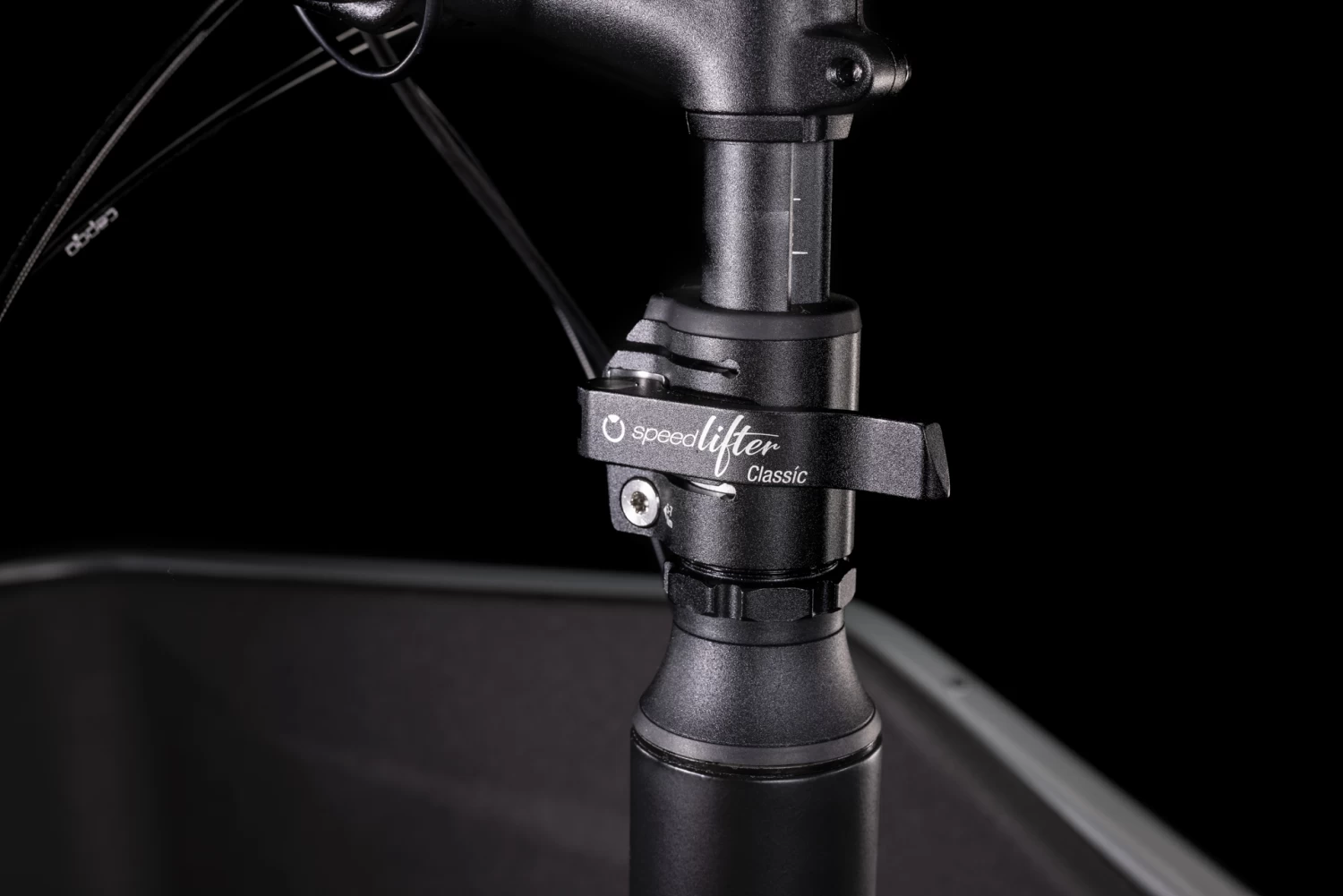 CUBE CARGO SPORT DUAL HYBRID 500 - Electric Cargo Bike - 2023 - Flashgrey / Black 8 CUBE CARGO SPORT DUAL HYBRID 500 - Electric Cargo Bike - 2023 - Flashgrey / Black - Image 6