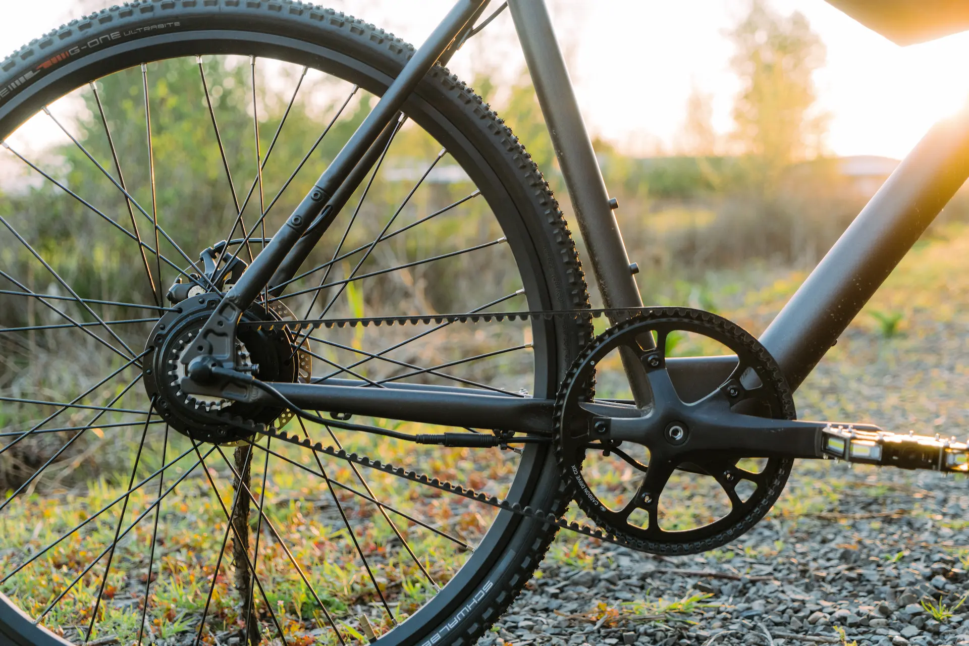 Front Page -E-Bike World Shop EBJ Ride1Up RoadsterV2 Gravel 3154