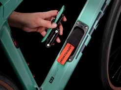 Trek Domane SL 5 Gen 4 105 Carbon Roadbike - 2023 - Blue Sage -E-Bike World Shop domanesl5 alt3 1327185