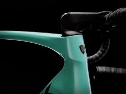 Trek Domane SL 5 Gen 4 105 Carbon Roadbike - 2023 - Blue Sage -E-Bike World Shop domanesl5 alt4 1327186