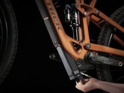 Trek FUEL EXe 9.7 SLX/XT Electric Mountain Bike - 2023 - Matte Pennyflake -E-Bike World Shop fuelexe97slxxt alt8 1337362