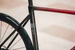 Basso DIAMANTE DISC - Ultegra 8150 Di2 - Carbon Road Bike - 2023 - Candy Red -E-Bike World Shop img 3331 1368399