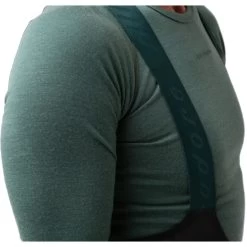 Isadore Merino Long Sleeve Baselayer 2.0 Men - Smoke Pine -E-Bike World Shop isadore merino long sleeve baselayer 2 0 smoke pine 1 1563214