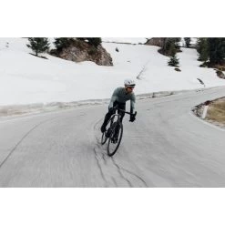 Isadore Merino Membrane Softshell Jacket X OSRAM - Laurel Wreath -E-Bike World Shop isadore merino membrane softshell jacket x osram laurel wreath 4 1054293