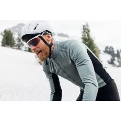 Isadore Merino Membrane Softshell Jacket X OSRAM - Laurel Wreath -E-Bike World Shop isadore merino membrane softshell jacket x osram laurel wreath 6 1054295