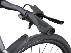 Giant ESCAPE 2 City Trekking Bike - 2022 - Charcoal -E-Bike World Shop my21 escape 2 city disc color a charcoal d 8 1101919