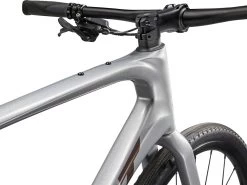 Giant FASTROAD AR ADVANCED 1 - Carbon Fitness Bike - 2023 - Silver -E-Bike World Shop my23fastroadaradvanced1colora silver d 2 1515108