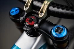 Unleazhed Unloose Al01 Ahead Cap - Red -E-Bike World Shop unleazhed al01 red b 1020548