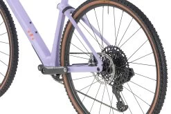 BMC URS 01 ONE - Carbon Gravel Bike - 2023 - Lavender Haze / Orange 21 BMC URS 01 ONE - Carbon Gravel Bike - 2023 - Lavender Haze / Orange -E-Bike World Shop urs 01 one detail 02 1412731