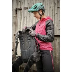 Vaude Women's Minaki Light Jacket - Dark Sea -E-Bike World Shop vaude womens minaki light jacket b 1081166